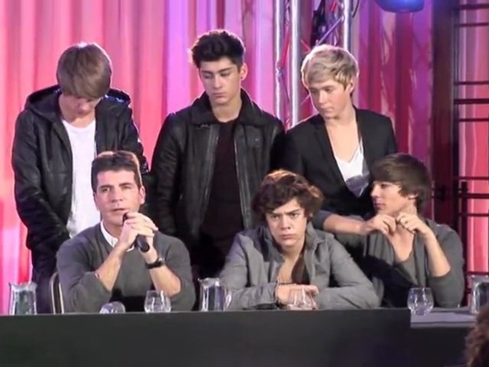 One Direction Make History Topping US Album Charts