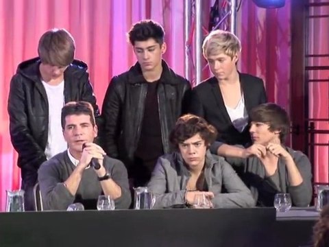 One Direction Make History Topping US Album Charts