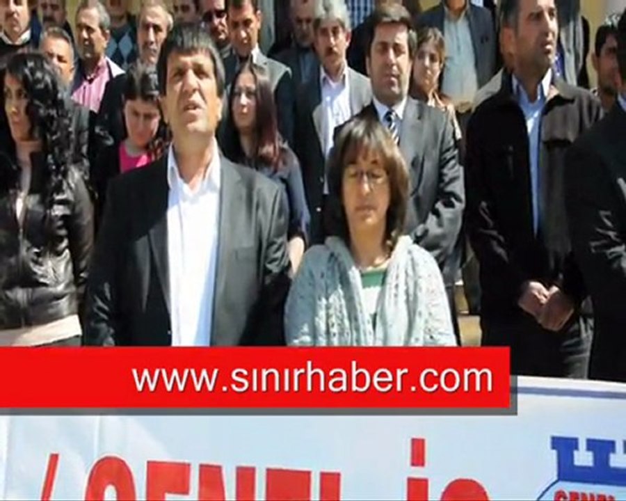 Nusaybin Belediyesi Önünde kara Perşembe Eylemi