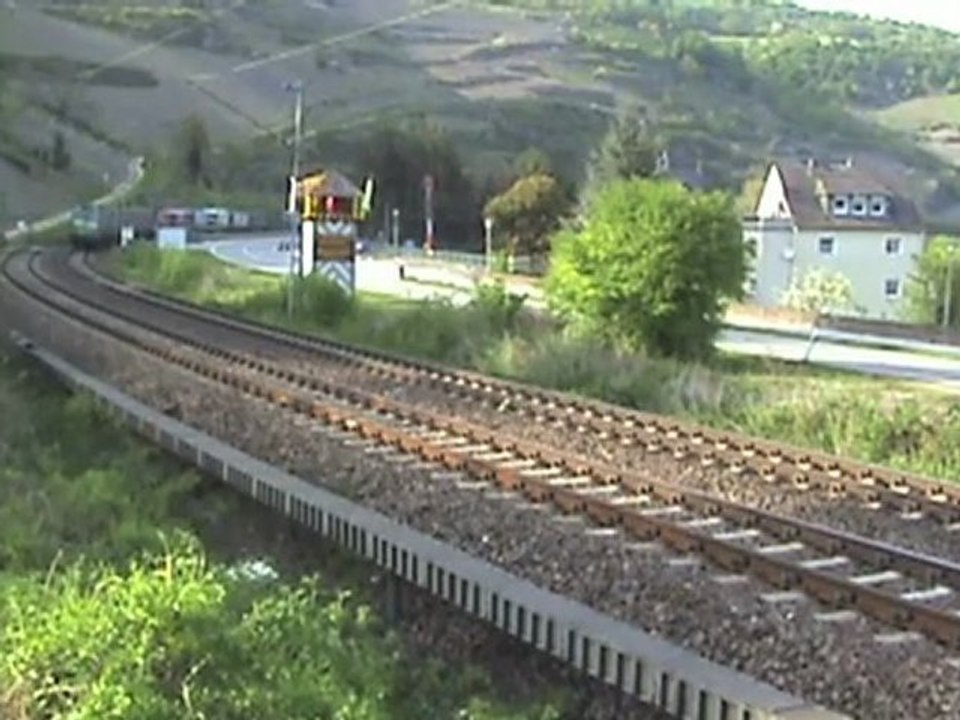 Trains on the left Rhine line at the town of Oberwesel