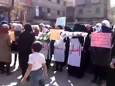 فري برس ريف دمشق مظاهرة حرائر التل 21 3 2012 ج3