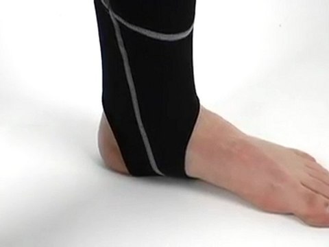 60 Second Scuba Lab - 4th Element Drysuit Undergarment