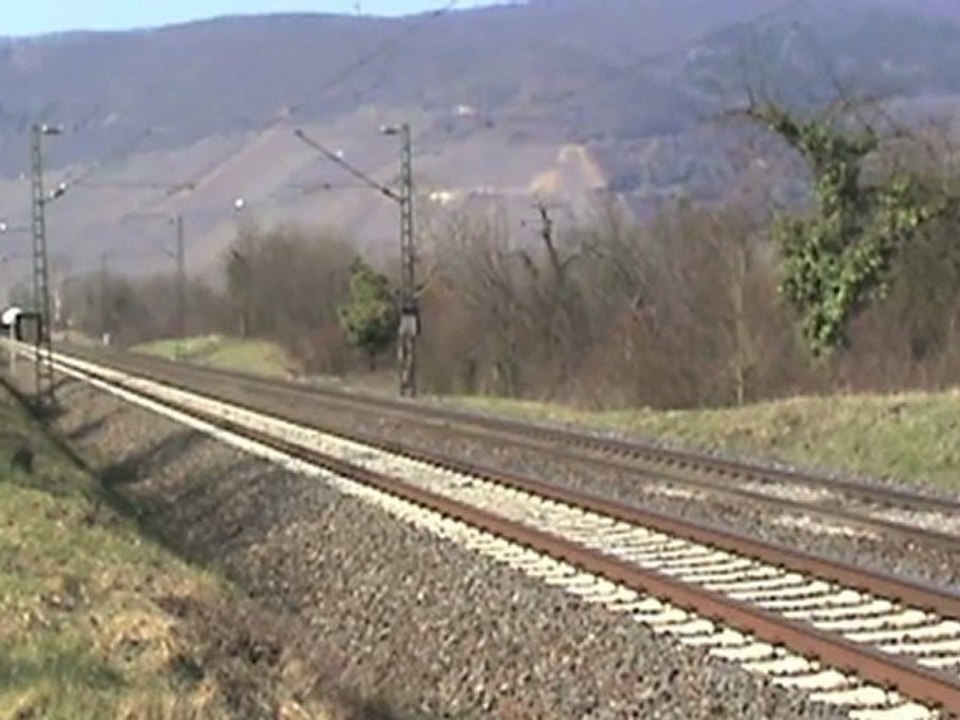 Züge Osterspai am Rhein, WLB 182, ERS 189, Alpha Trains 145, 4x 185, 151, 427, 2x 428