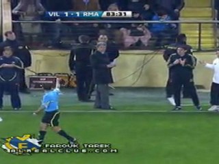 طرد مورينهو في مباراة فيا ريال لاعتراضه على احتساب الخطأ