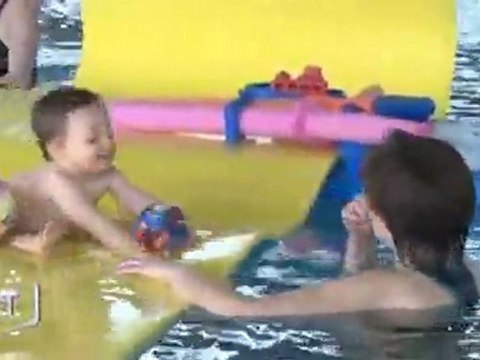 Les bébés découvrent l’univers de l’eau (Les Herbiers)