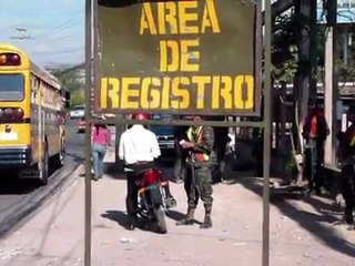 Exército nas ruas em Honduras