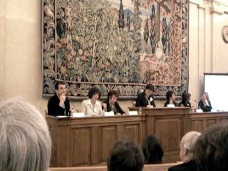 Elue au féminin 8 Mars 2012 / Prendre des coups et en donner pour être crédible