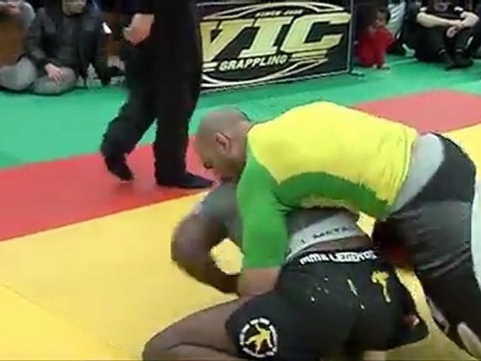 DELI NSOMBOLI vs NIZAR SLIMANI - VIC TOUR 2012 Nord