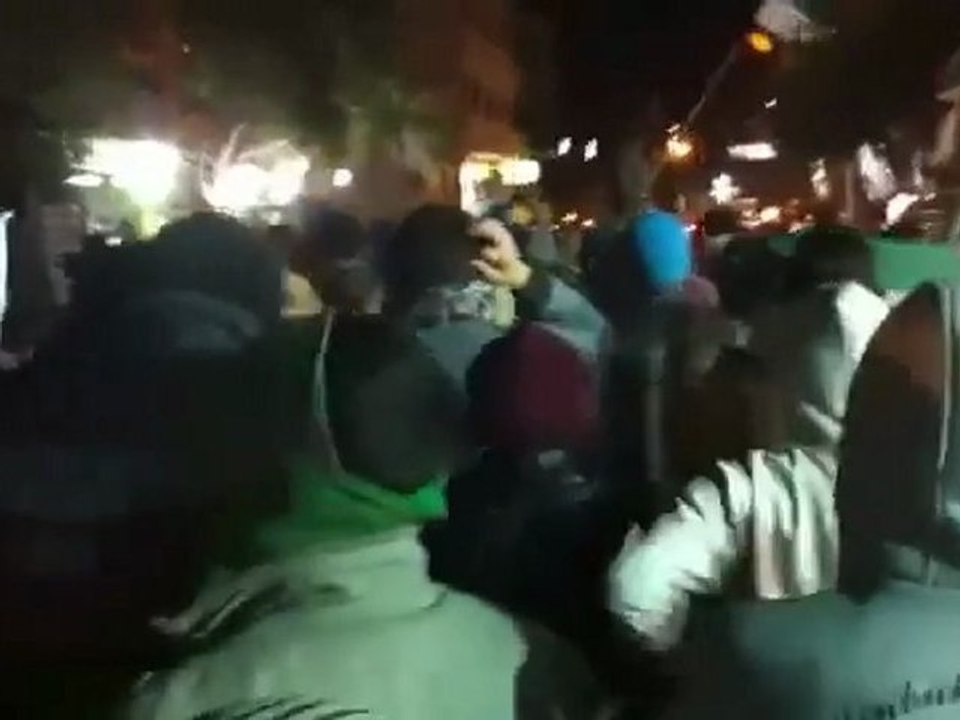 فري برس  دمشق مظاهرة مسائية حاشدة على الشارع العام  جوبر 22 3 2012