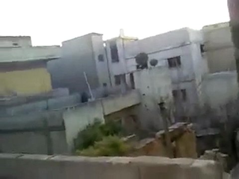 فري برس حمص باب الدريب قصف بالهاون المنازل واشتعالها اين انتم ياعرب 22 3 2012