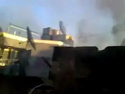 فري برس حمص باب الدريب قصف بالهاون المنازل واشتعالها اين انتم ياعرب 22 3 2012