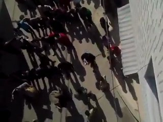 فري برس دمشق حي برزة يلي بدو يتحدى 22 3 2012