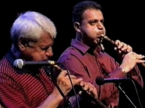 Erkan Oğur - İsmail H.Demircioğlu - Bir Sandığım Vardır