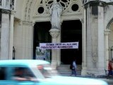 Cubanos esperan a Benedicto XVI