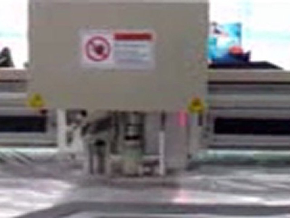 aokecut@163.com Sponge Foam rubber cutter plotter cutting machine