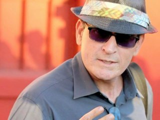 Charlie Sheen's Ghost In Two And A Half Men - Hollywood News