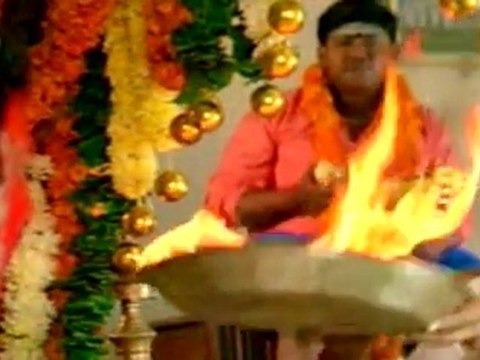 koncham touch lo unte chepthanu - Krishna Bhagavan And Bhuvaneswari Comedy