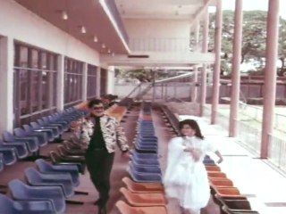 Bommani Geesthe (Maharajasri Mayagadu)