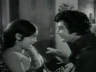 Vijaya - Murali Mohan Romantic Scene
