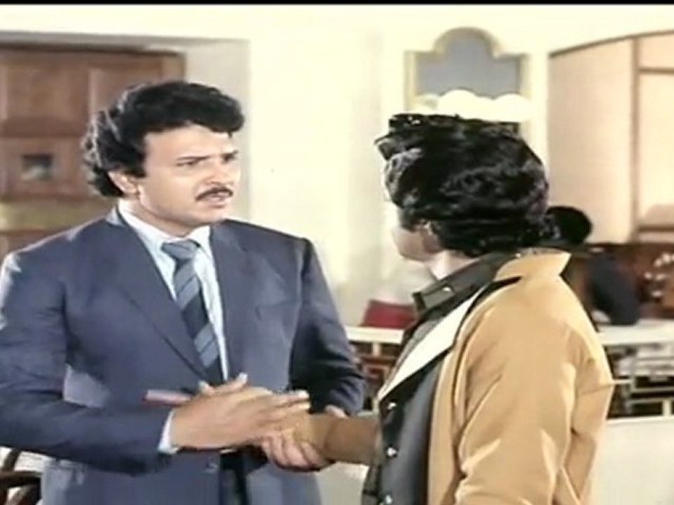 Nippulanti Manishi - Bala Krishna Meets Sarath Babu