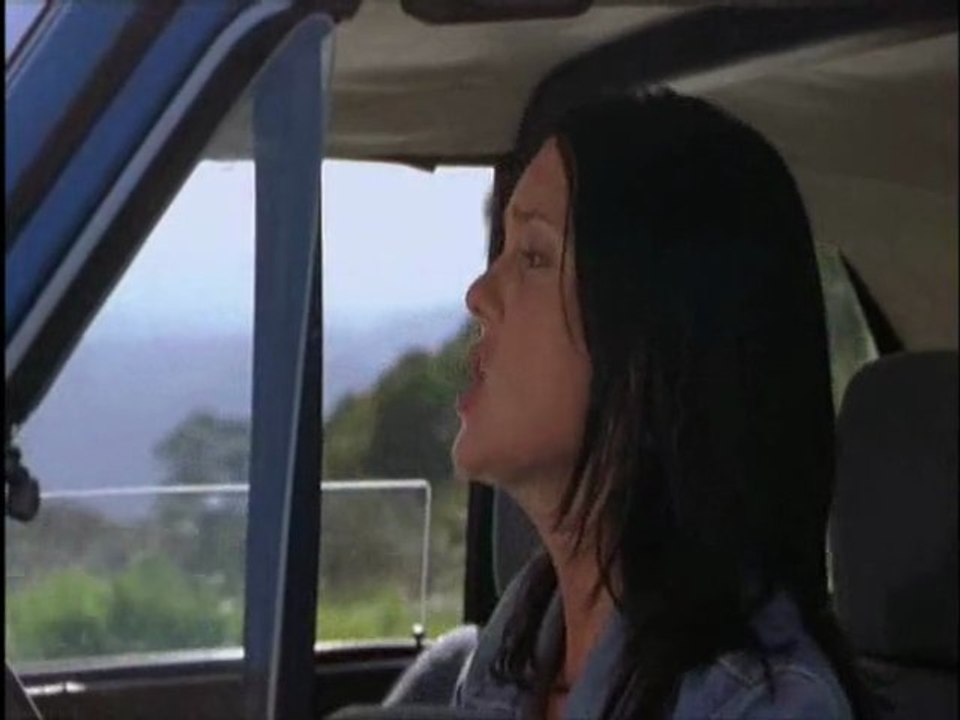 Scary Movie 2 (La scène la plus drôle)