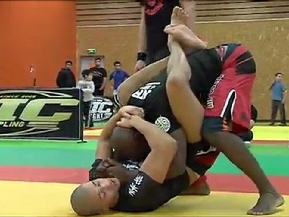 LUDOVIC KADI vs WISSAM AKHMOUCHE - VIC TOUR 2012 Nord
