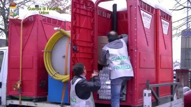 Udine - Contrabbando, blitz della gdf, 12 arresti e sequestro 14 tonnellate di tabacchi (22.03.12)