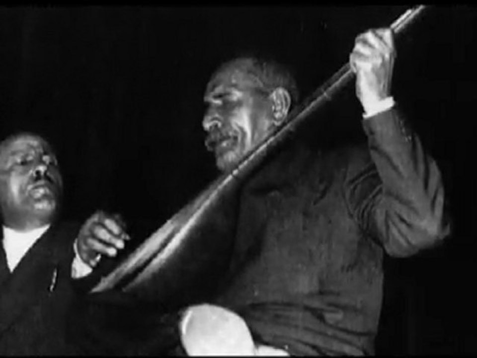 Aşık Veysel - Ben Gidersem Sazım Sen Kal