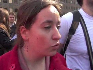 Mais que font les militants de AIDES dans les meetings politiques ? (épisode 1)