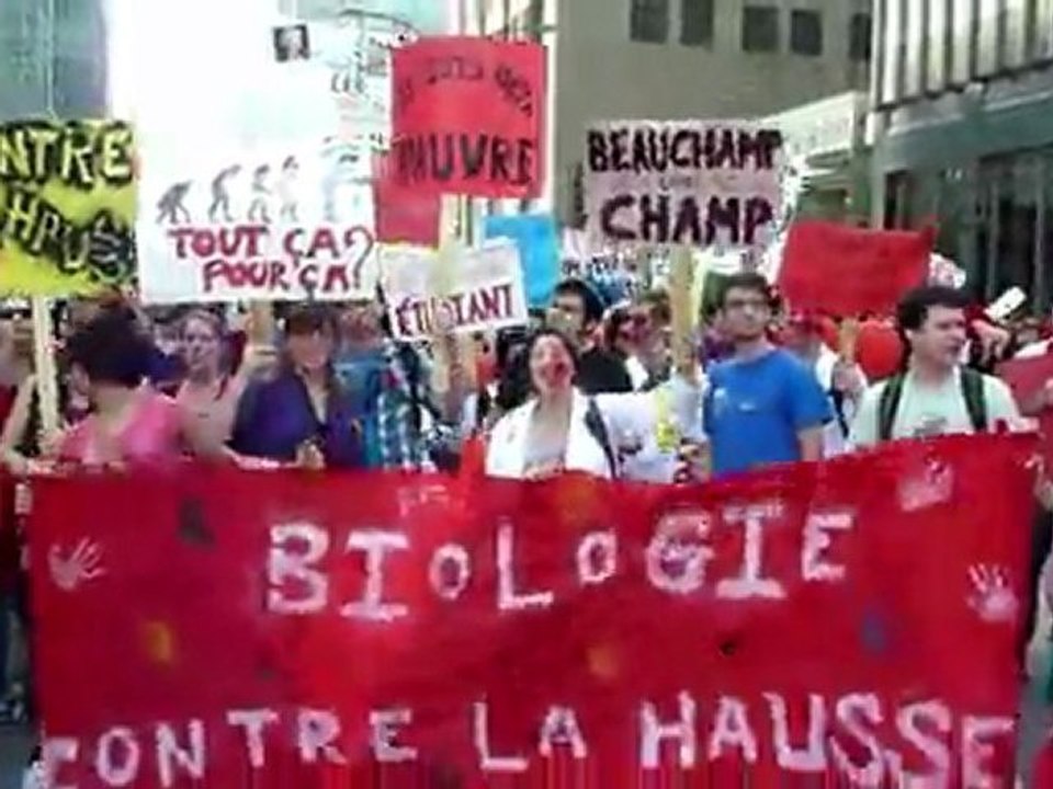 Québec: marée humaine contre la hausse des droi...