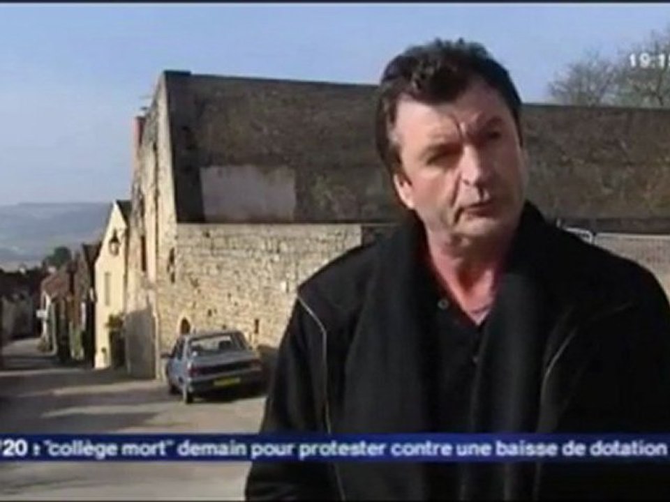 France 3 19/20 du 22 mars 2012 Reportage sur le MuséoParc Alésia et Les Anis de Flavigny