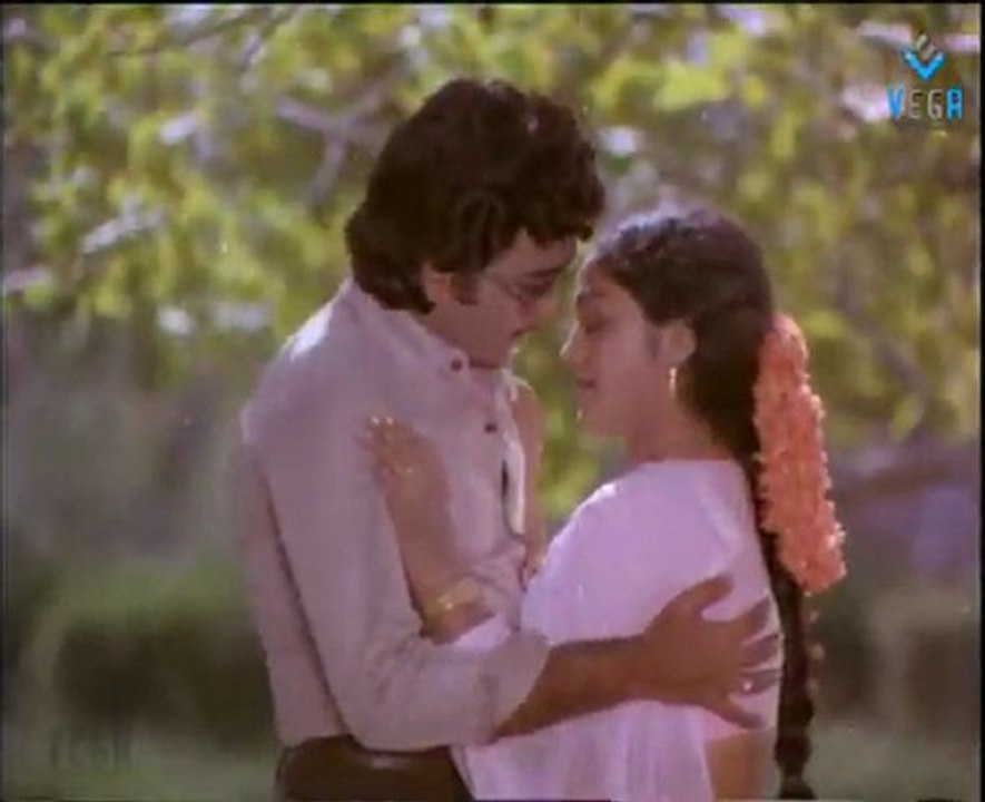 AMAYAKACHAKRAVARTHI   Song 3