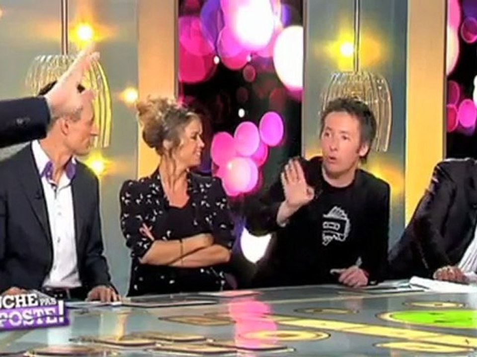 Enora Malagré "dégoûtée" par Jean-Luc Lahaye dans "Touche pas à mon poste"