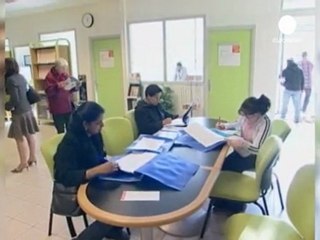 Fransa'da büyüme tahmini artsa da hala zayıf