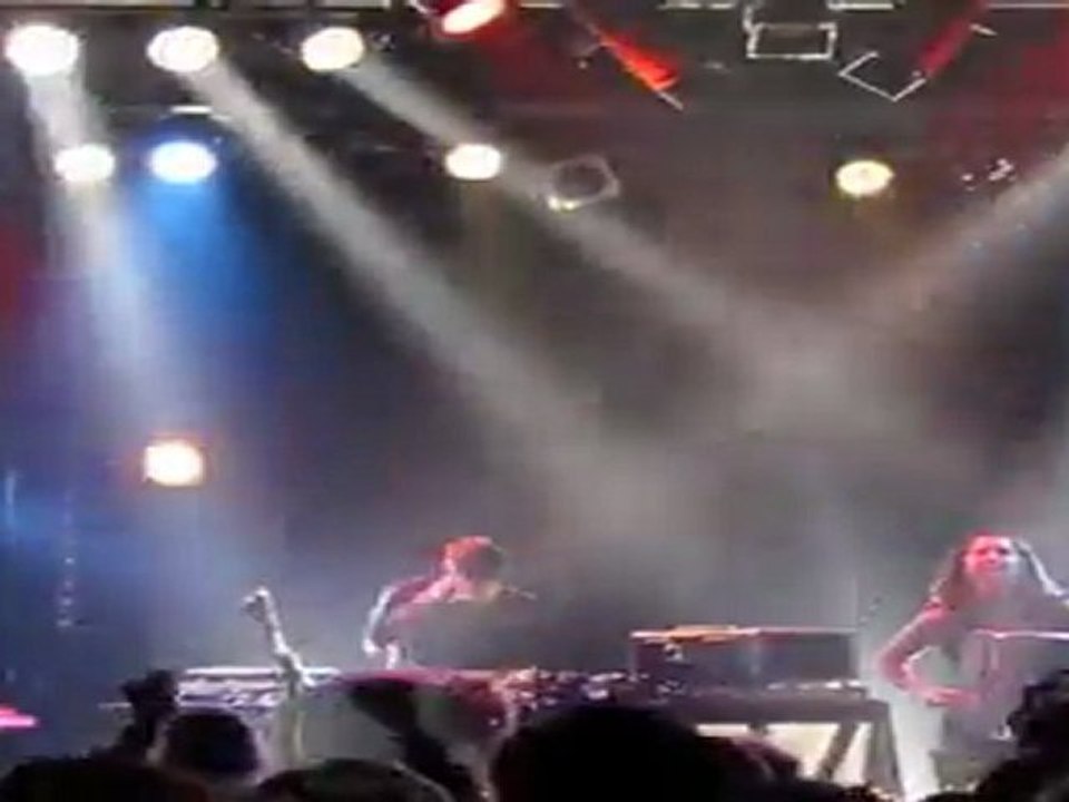 Anakronic Electro Orkestra. Karnaval Humanitaire