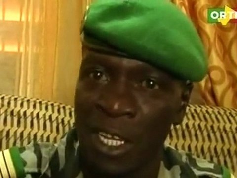 Mali: le président Touré en sécurité selon les putschistes