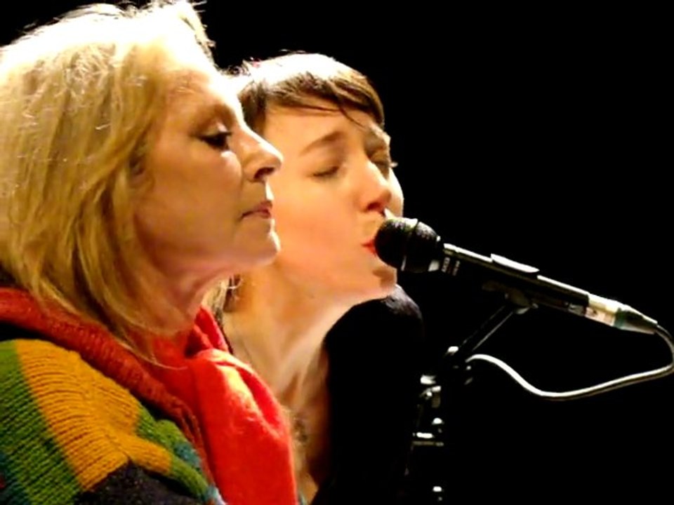 VERONIQUE SANSON 2012 JEANNE CHERHAL EN DUO 40 ANS ALBUM AMOUREUSE SURPRISE LIVE