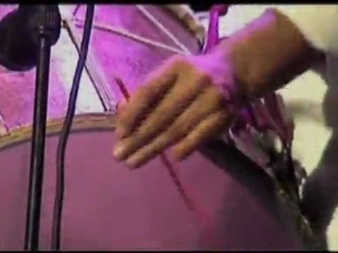 Kardeş Türküler - Bugün Güzellerin Şahını Gördüm/Dem Ali Ye