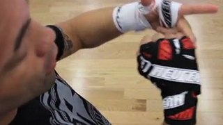 How to Wrap Your Hands for MMA, Muay Thai, Boxing with ...