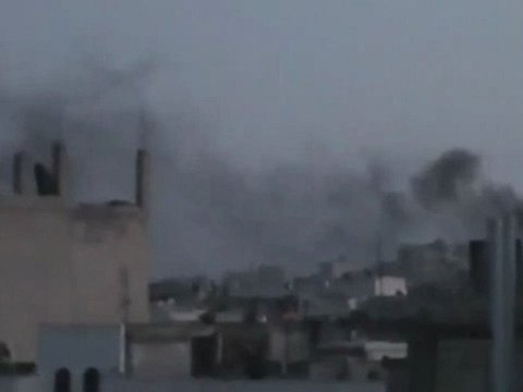 فري برس حمص لحظة سقوط الهاون على حمص القديمة 22 3 2012 ج2