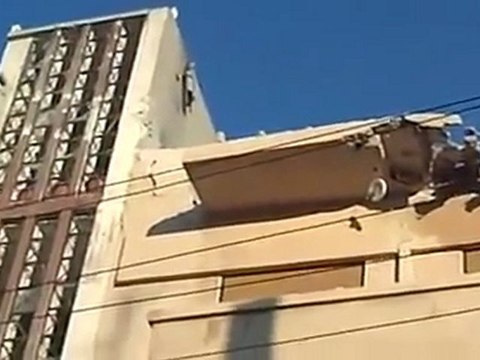 فري برس حمص حي الخالدية وضع الحي المأساوي وقصف الحي لم يتوقف 23 3 2012 ج6