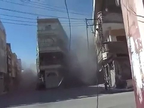 فري برس حمص حي الخالدية قصف الحي با المدفعية 23 3 2012