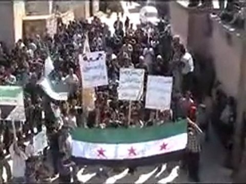 فري برس مظاهر في قرية معرشمارين ريف معرة النعمان ادلب جمعة قادمون يادمشق ‫ 23 3 2012