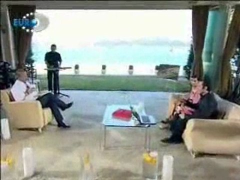 Tuba Büyüküstün Seffaf Oda Part 1