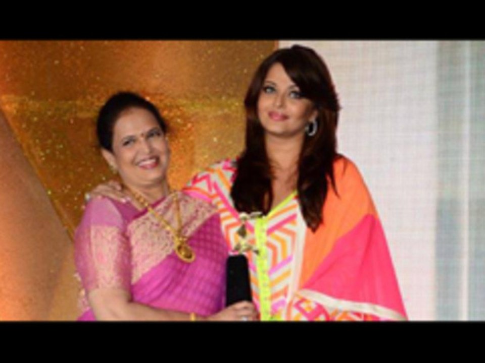 L'Oreal Paris Femina Women Awards 2012 - Red Carpet