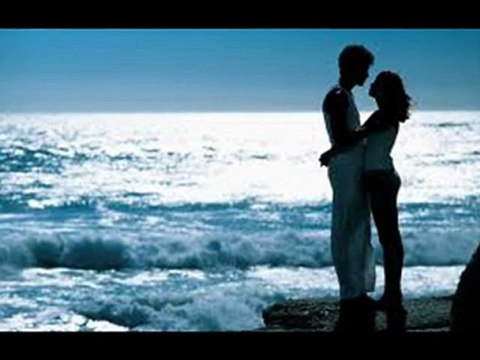 EMEL SAYIN GİDECEĞİN YERE BENİDE GÖTÜR