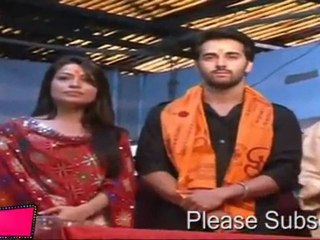 BITTO BOSS ACTORS VISIT SIDHIVINAYAK - 03.mp4