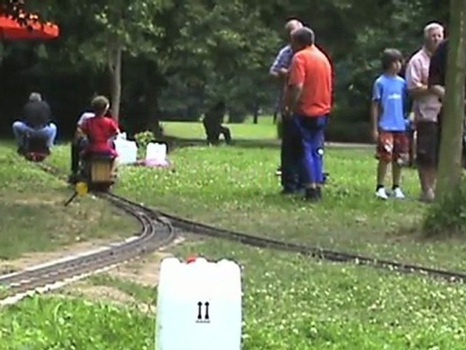 Livesteam railway meeting in Leverkusen 05.07.09 on the DBL layout in the park of the town