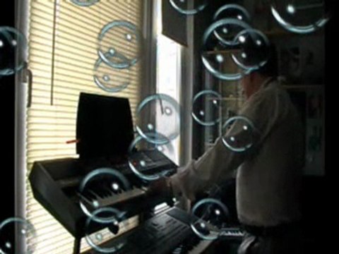 Antoine et ses synthés, vous présente Notre dame de Paris (Bèèèèèlllllllle).