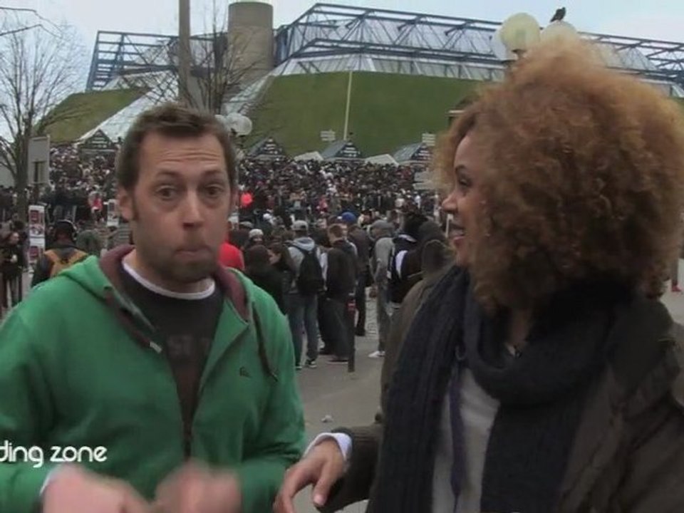 Un mec s'incruste sur le tournage de Riding Zone